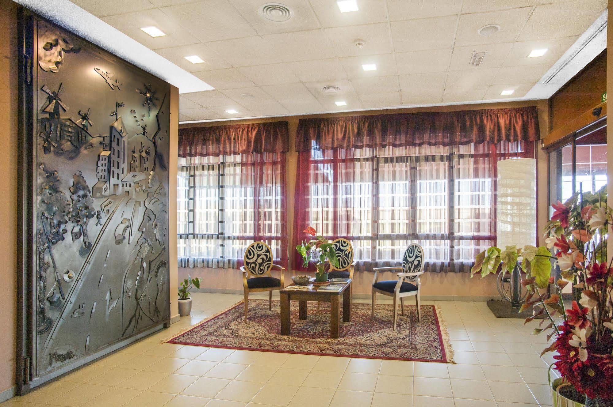 Hotel Moya Honrubia Exterior photo